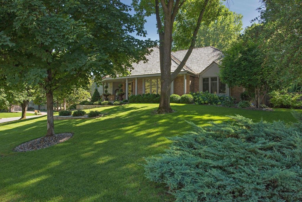 Photo of 8725 Sandro Road, Bloomington, MN 55438 (MLS # 7015845)