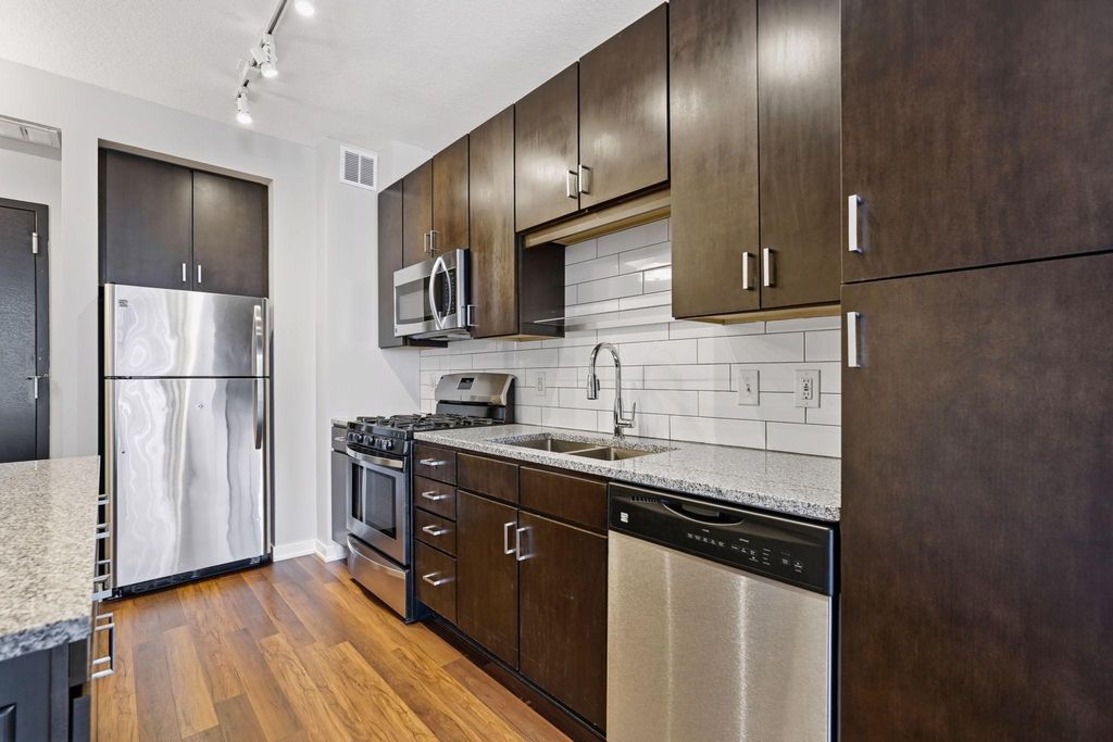 Photo of 465 Nicollet Mall #1410, Minneapolis, MN 55401 (MLS # 7065711)