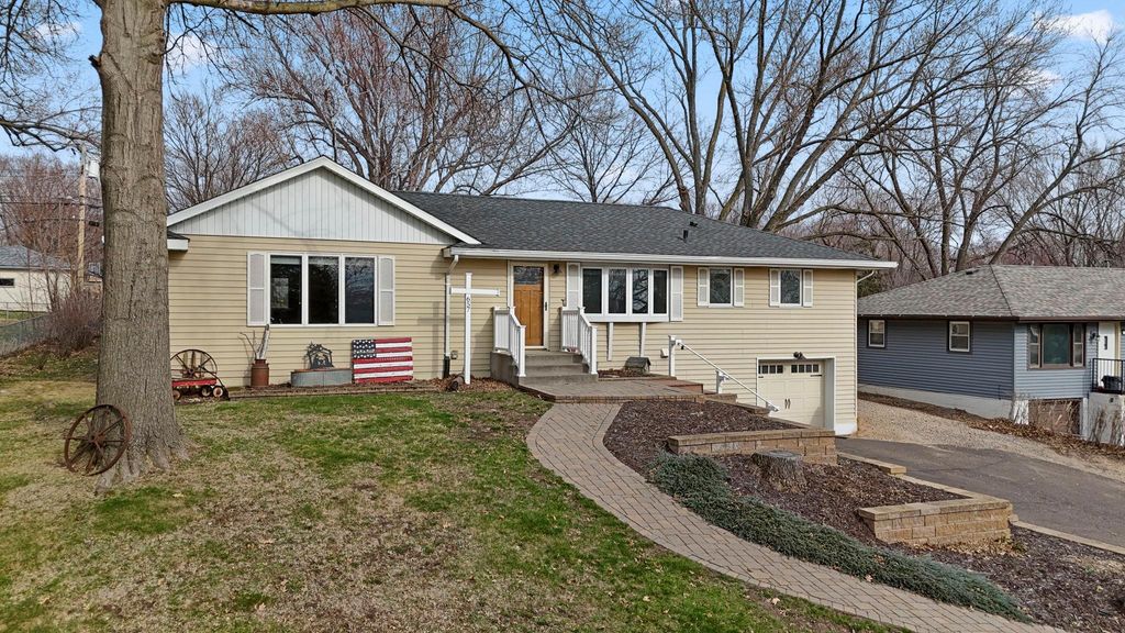 Photo of 657 Granada Avenue N, Oakdale, MN 55128 (MLS # 7067169)