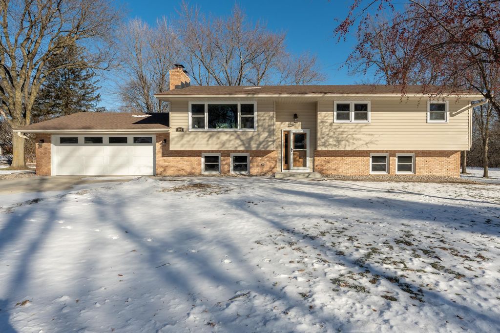 Photo of 300 Viking Drive, Mankato, MN 56001 (MLS # 7002526)