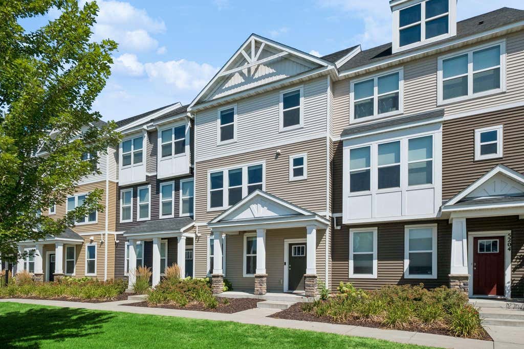 Photo of 5202 Hampton Street NE, Prior Lake, MN 55372 (MLS # 7122945)