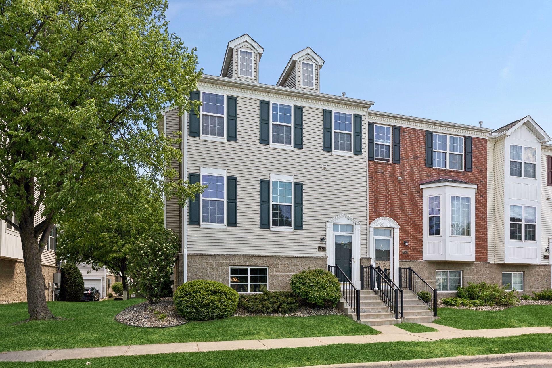 Photo 1 of 25 — 7944 Stratford Circle N, Shakopee, MN 55379