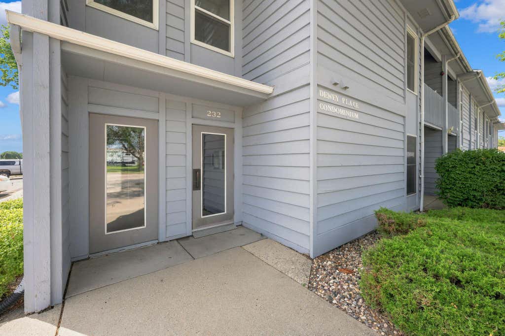 Photo of 232 S Dewey Street #101, Fairmont, MN 56031 (MLS # 7116671)