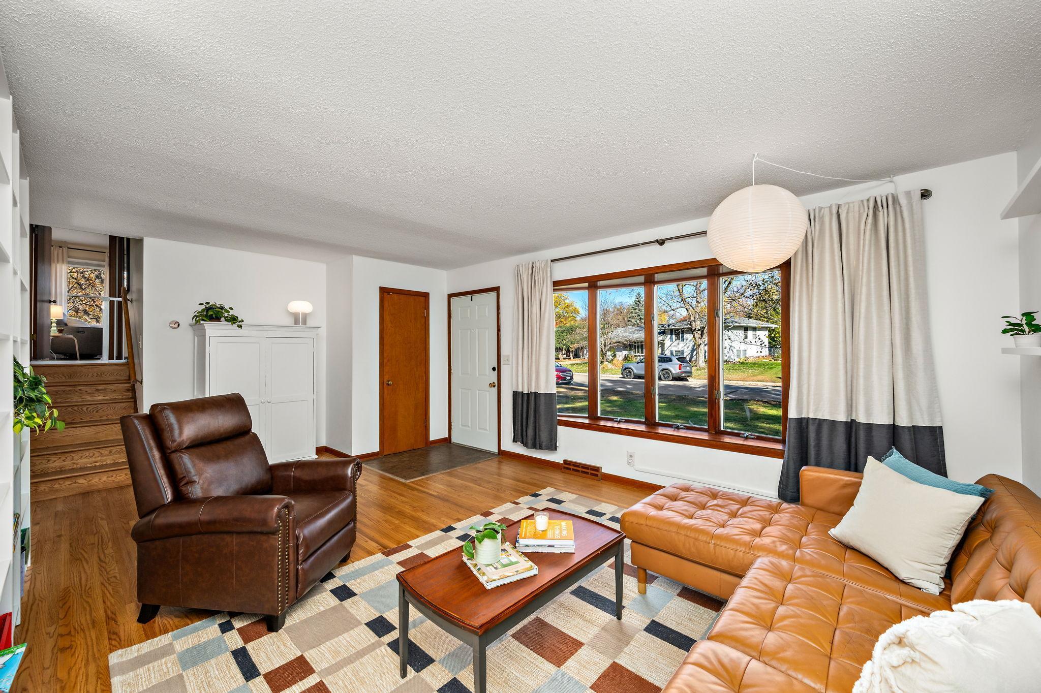 4625 Southmore Drive