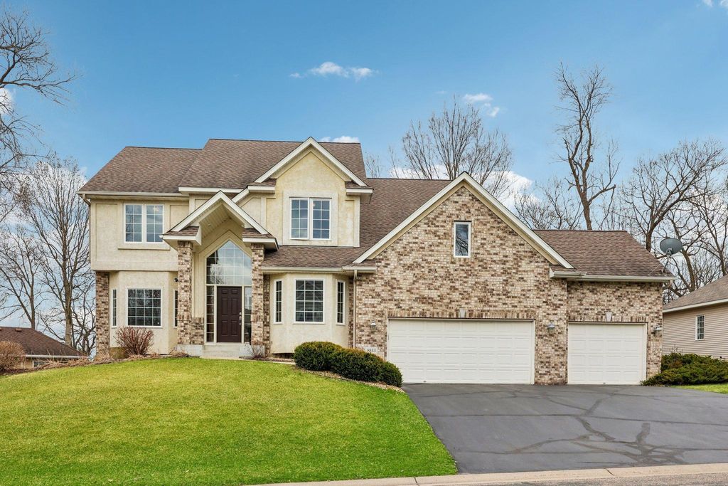 Photo of 8813 Woodhill Drive, Savage, MN 55378 (MLS # 7055618)