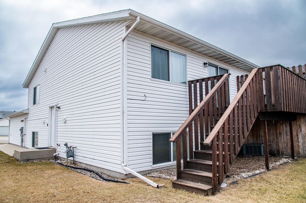 Photo of 1902 41st Avenue S, Moorhead, MN 56560 (MLS # 7045952)