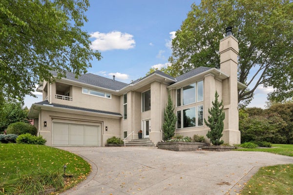 2323 HUNTINGTON POINT RD W, WAYZATA, MN 55391 - Image 721fa1aee7cb3cbcb6cb8704cd4916c2/629467274