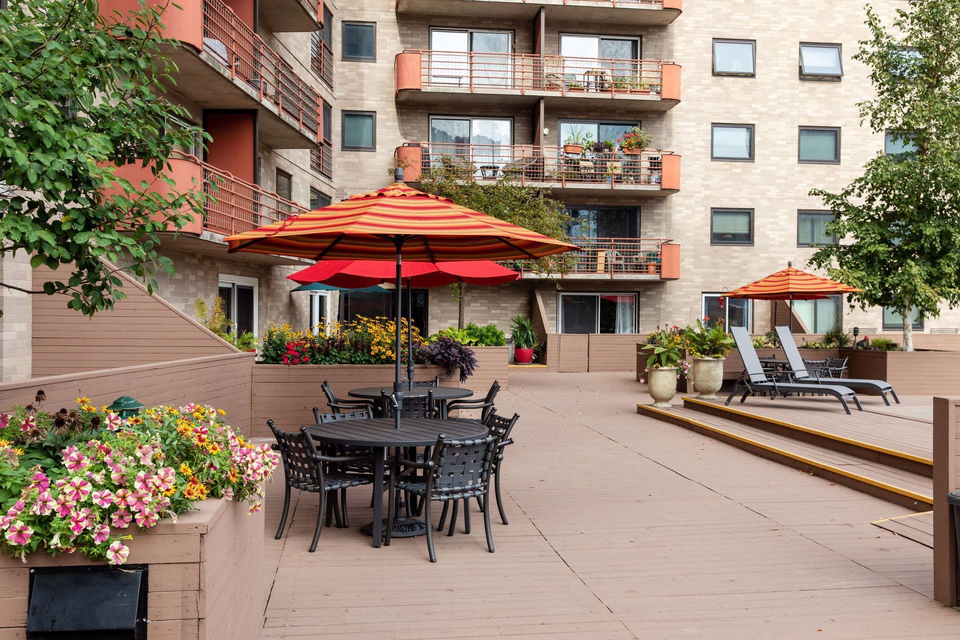 66 9th Street E 1912