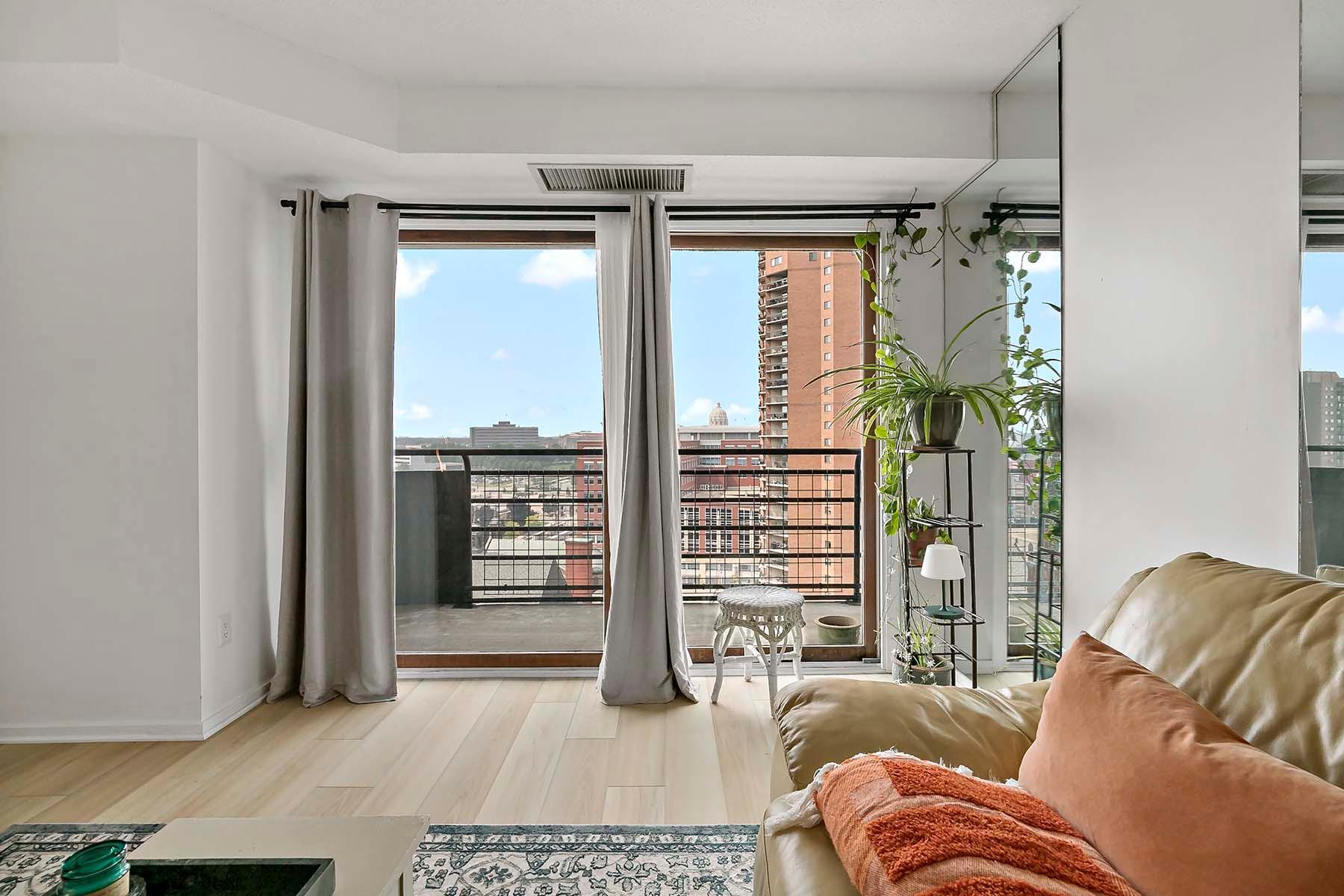 66 9th Street E 1912