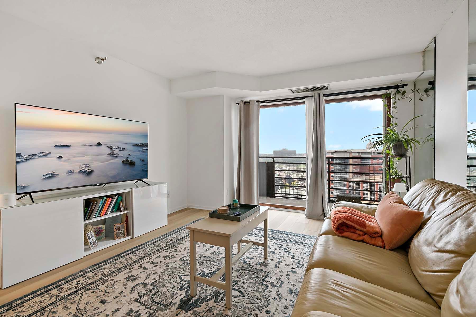 66 9th Street E 1912