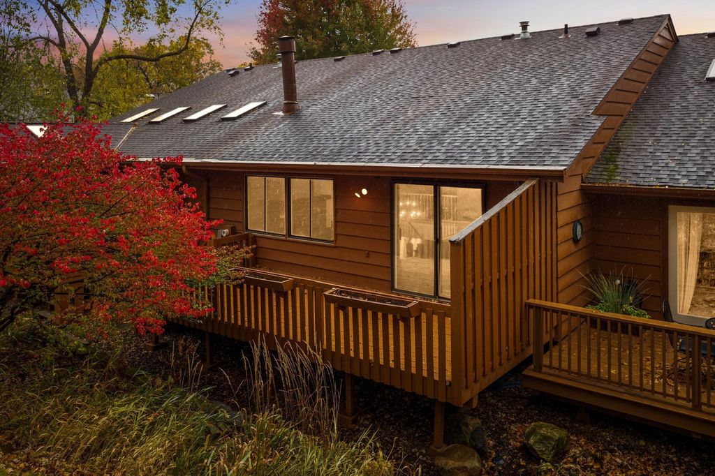 Photo of 6913 Edenvale Boulevard, Eden Prairie, MN 55346 (MLS # 7024756)