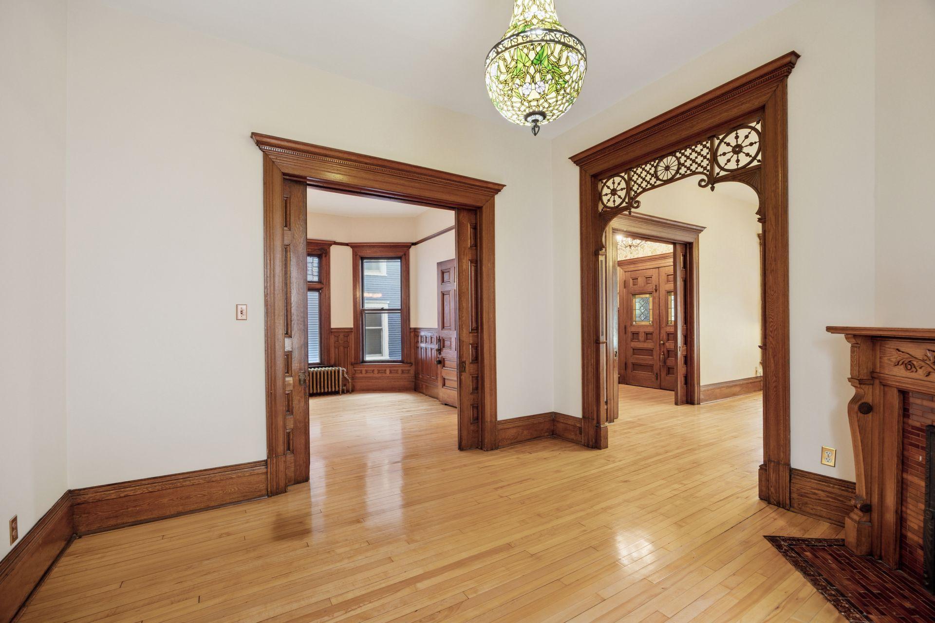 957 Ashland Avenue