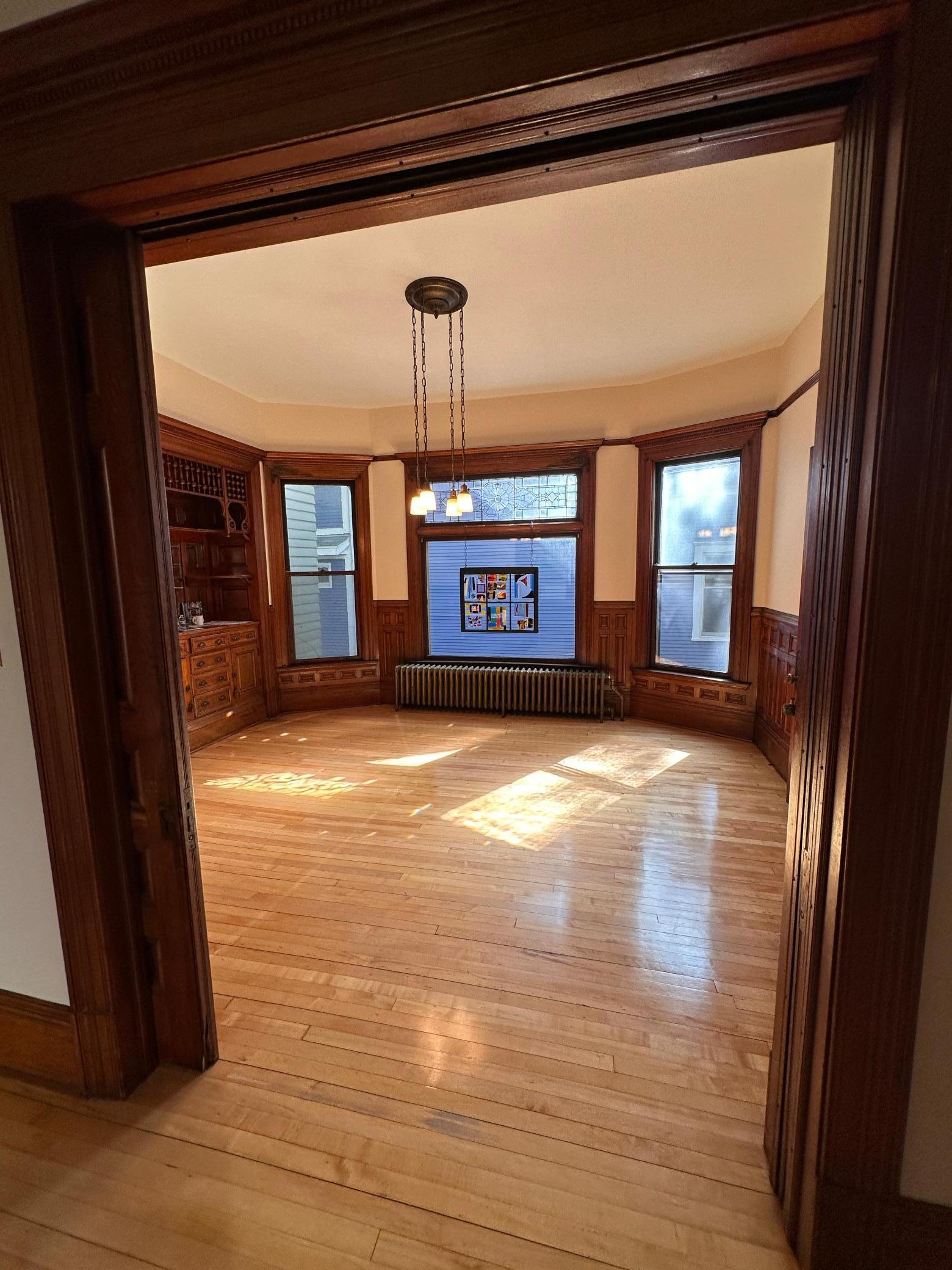 957 Ashland Avenue
