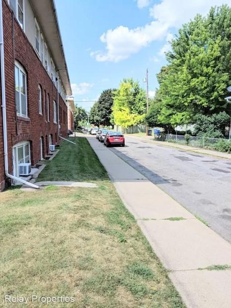 1703, 1702 Ashland and Laurel Avenue