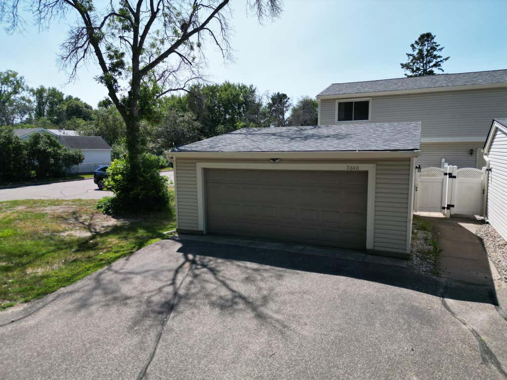 Photo of 7640 Hampshire Avenue N, Brooklyn Park, MN 55428 (MLS # 7124657)