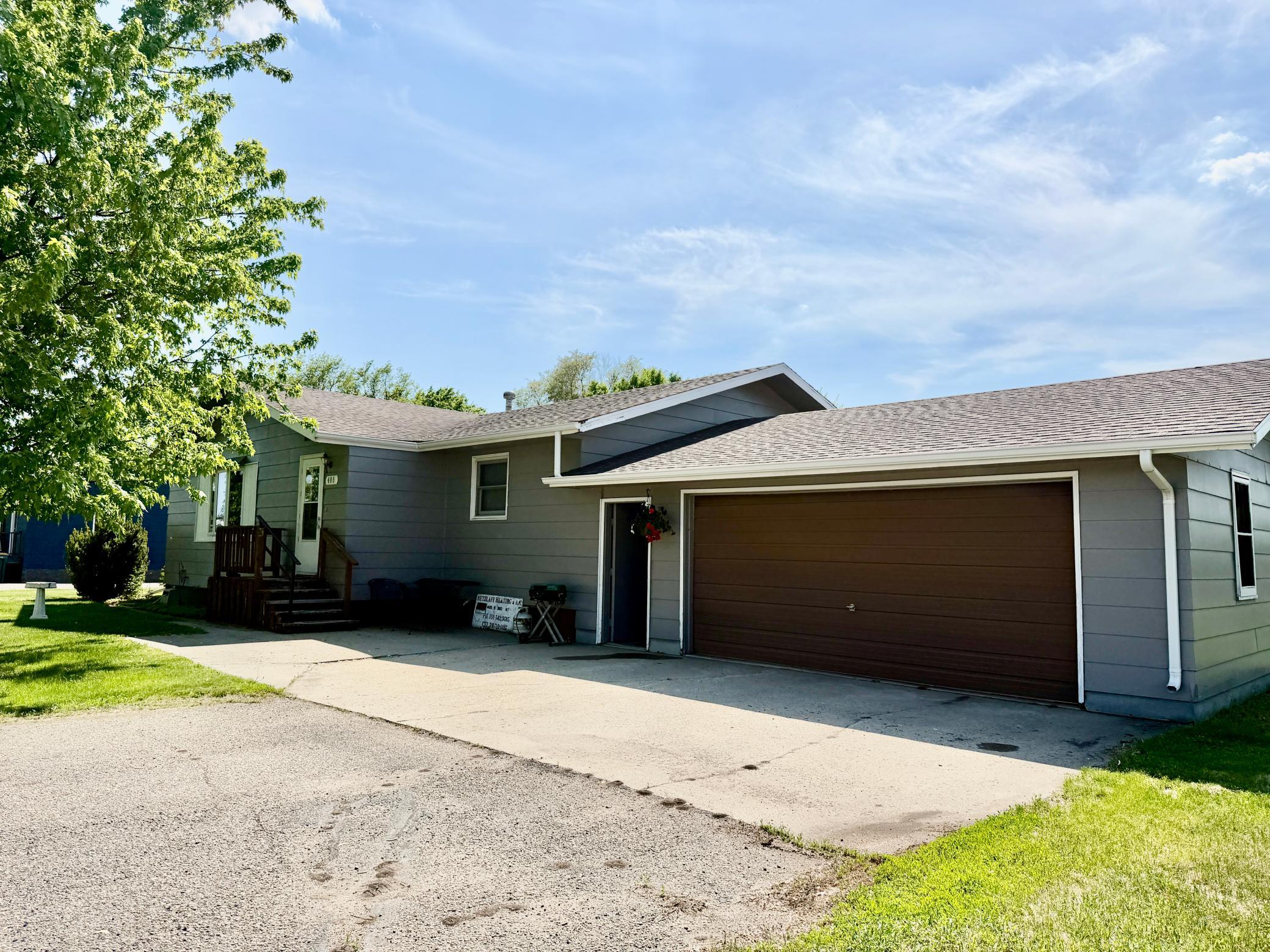 Photo 1 of 35 — 405 S 3rd Street, Oakes, ND 58474