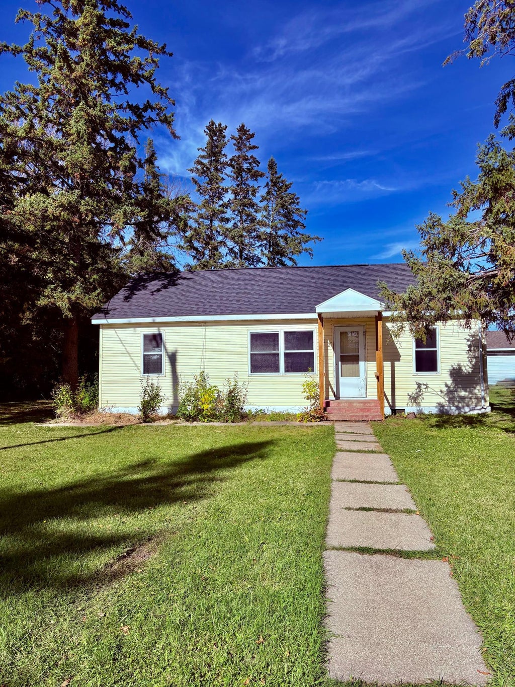 Photo of 412 2nd Street NW, Baudette, MN 56623 (MLS # 7155428)