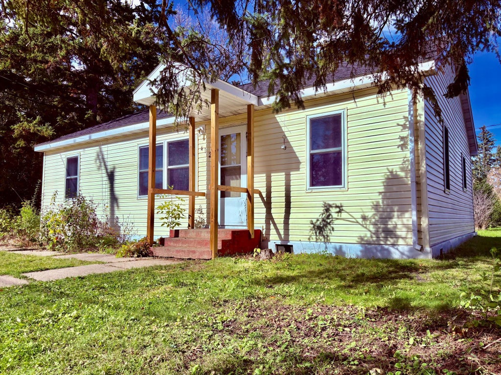 Photo of 412 2nd Street NW, Baudette, MN 56623 (MLS # 7155428)