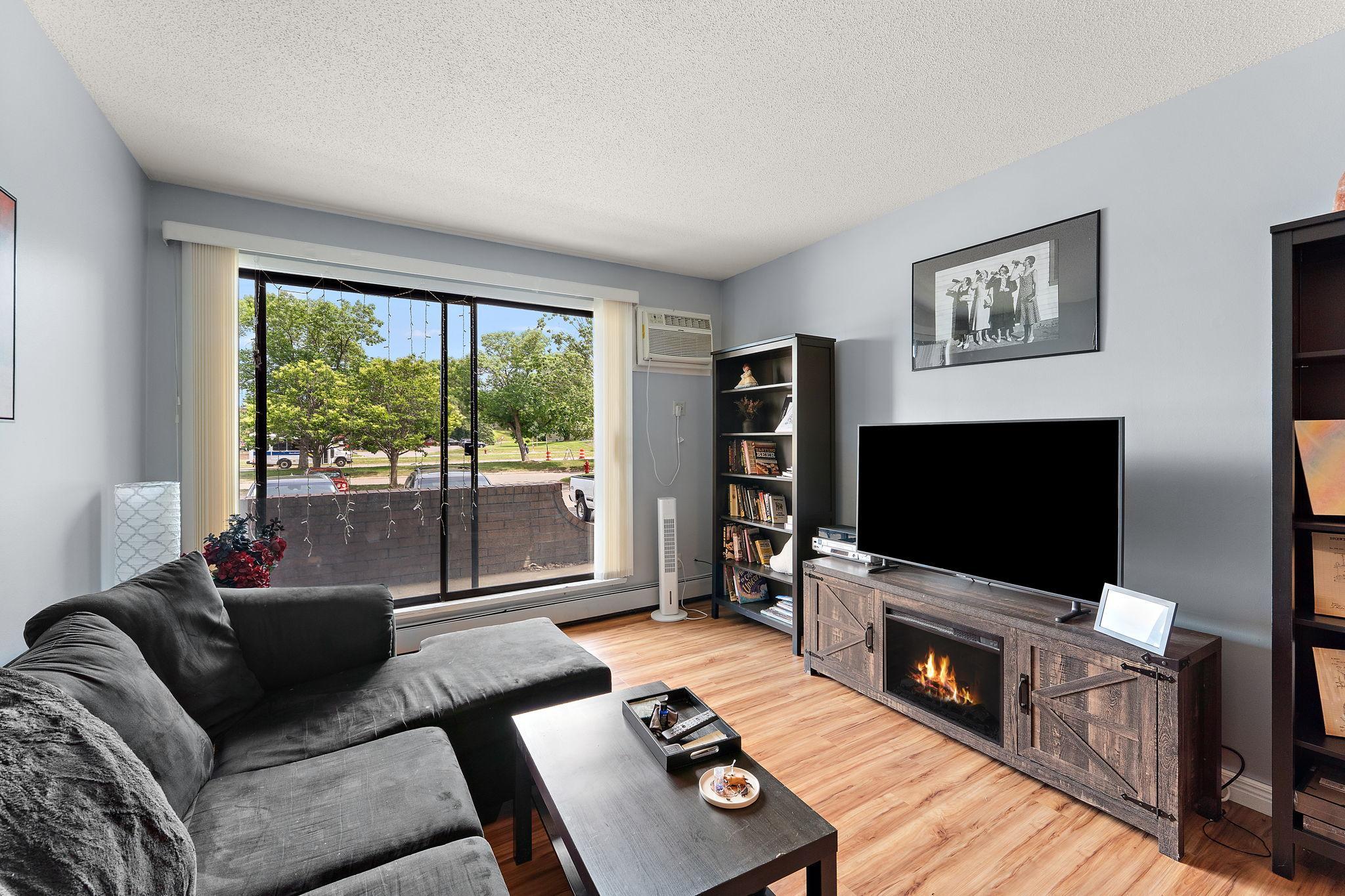 7330 York Avenue S 1111