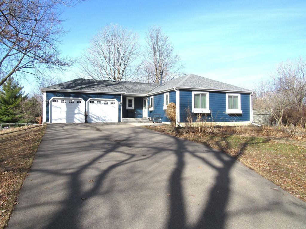 Photo of 6680 Nez Perce Drive, Chanhassen, MN 55317 (MLS # 7033457)