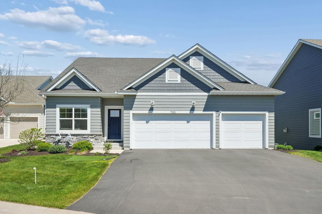 Photo of 7221 Lavalle Drive, Centerville, MN 55038 (MLS # 7073956)