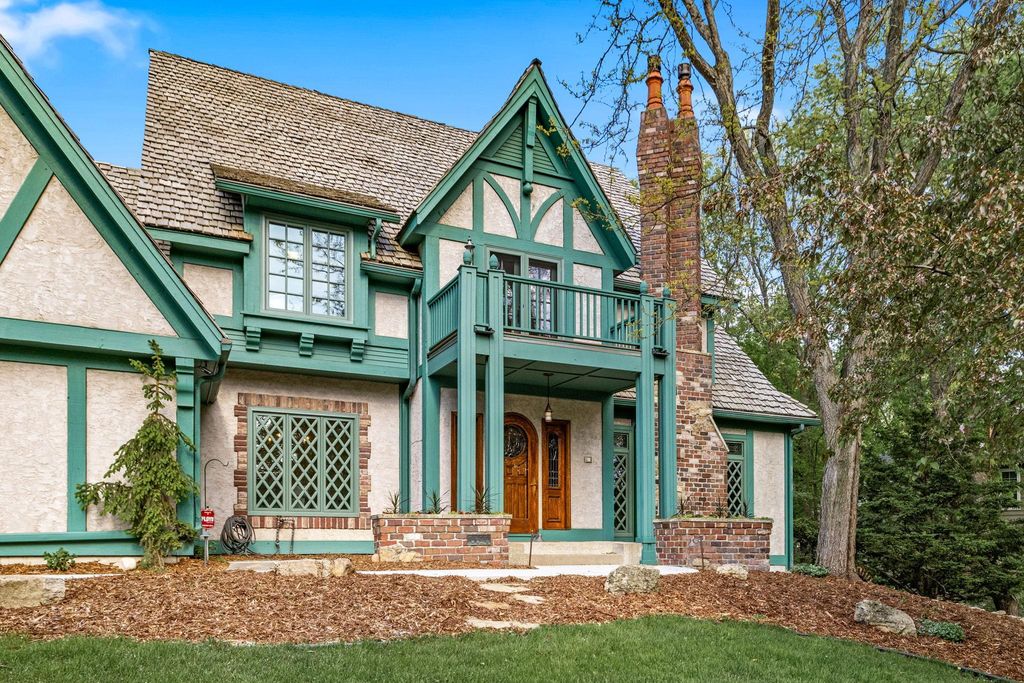 Photo of 13620 Gurney Path, Apple Valley, MN 55124 (MLS # 7072111)