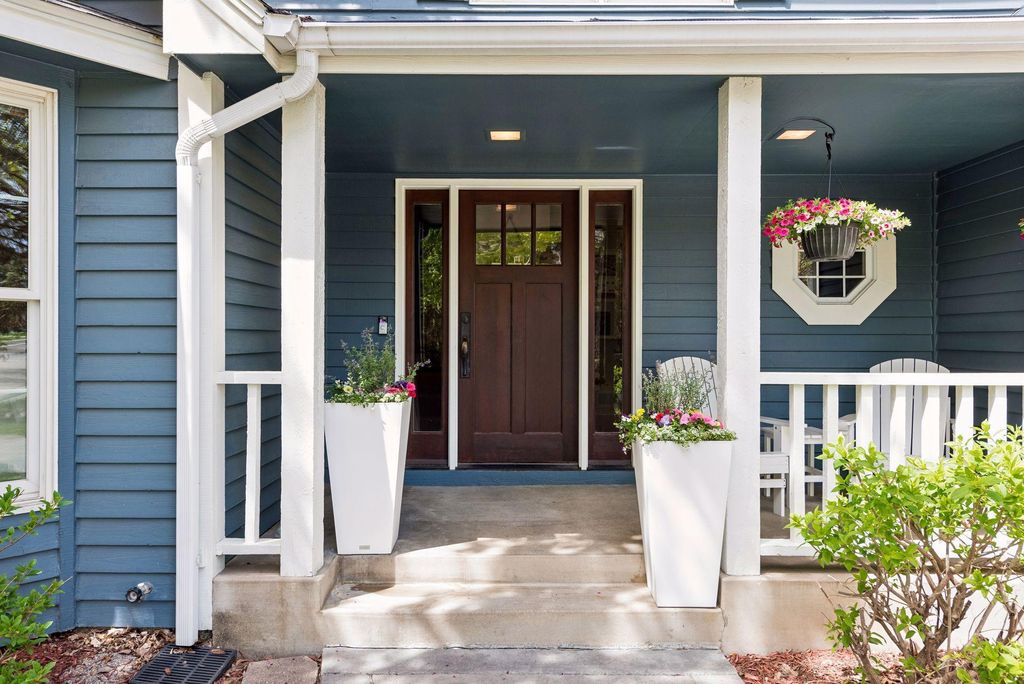 Photo of 6206 Cascade Pass, Chanhassen, MN 55317 (MLS # 7068205)