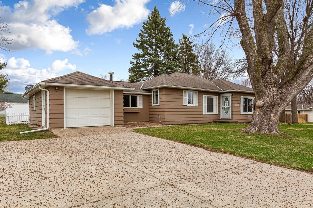 Photo of 1172 6th Avenue SW, Faribault, MN 55021 (MLS # 7042028)