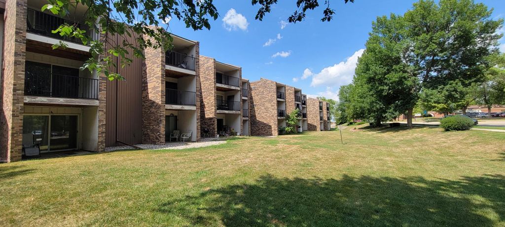 Photo of 12922 Nicollet Avenue #202, Burnsville, MN 55337 (MLS # 7026268)