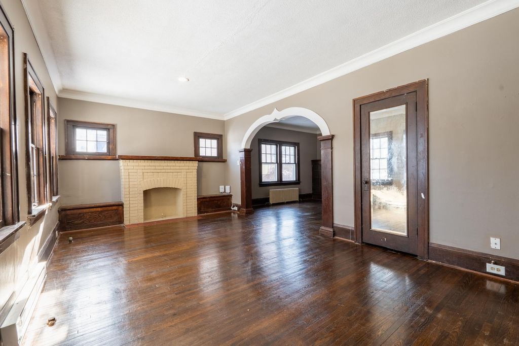 Photo of 1917 Newton Avenue N, Minneapolis, MN 55411 (MLS # 7013221)