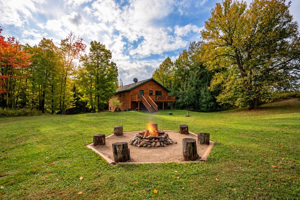 Photo of 9821 Highway 2, Brookston, MN 55711 (MLS # 7153918)
