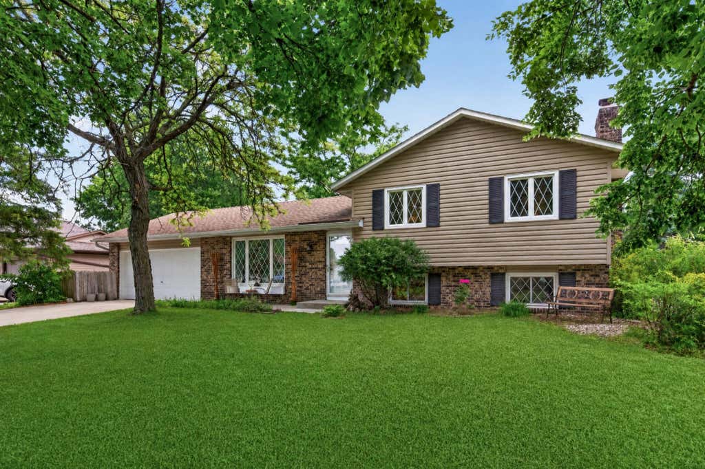 Photo of 7599 Iverson Avenue S, Cottage Grove, MN 55016 (MLS # 6807414)