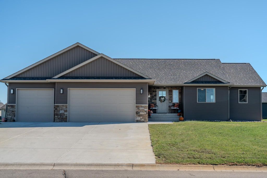 Photo of 4715 Dixie Lane SW, Alexandria, MN 56308 (MLS # 7017823)