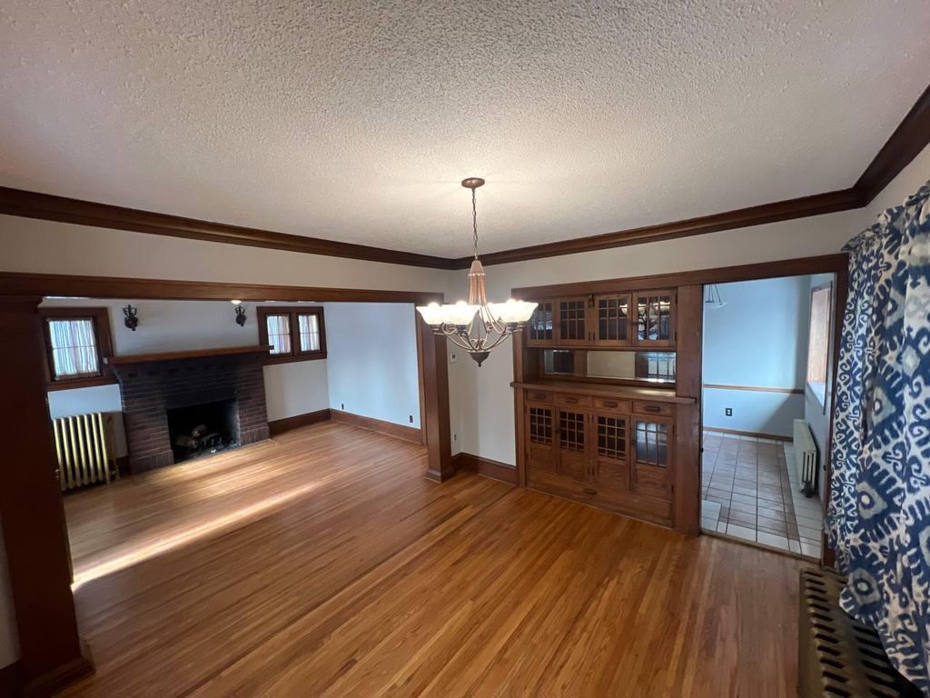 Photo of 1125 Central Avenue W, Saint Paul, MN 55104 (MLS # 7003455)