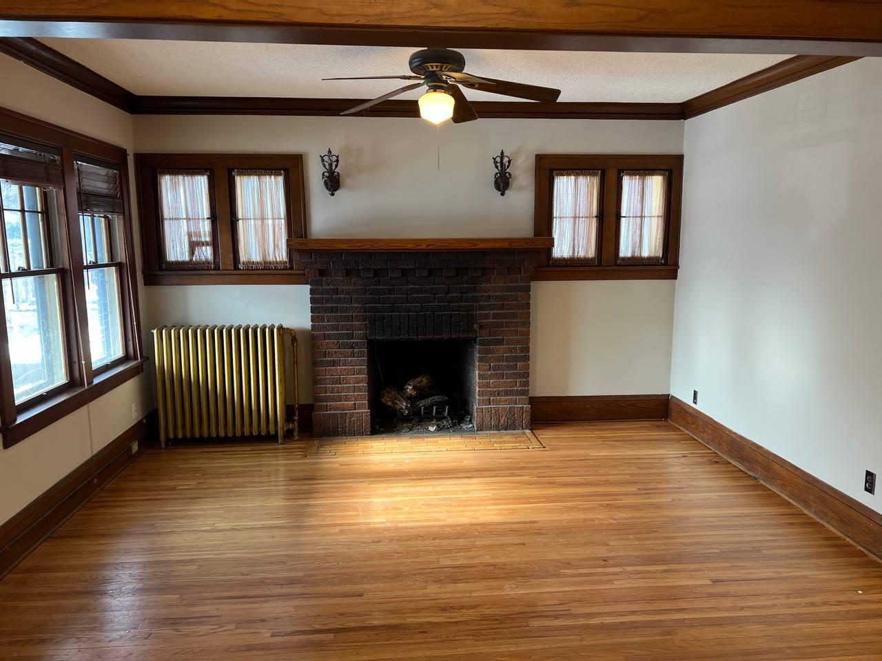 1125 Central Avenue W