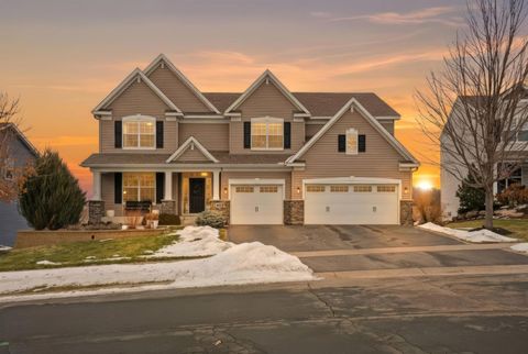 1535 Hemlock Way Chanhassen MN 55317