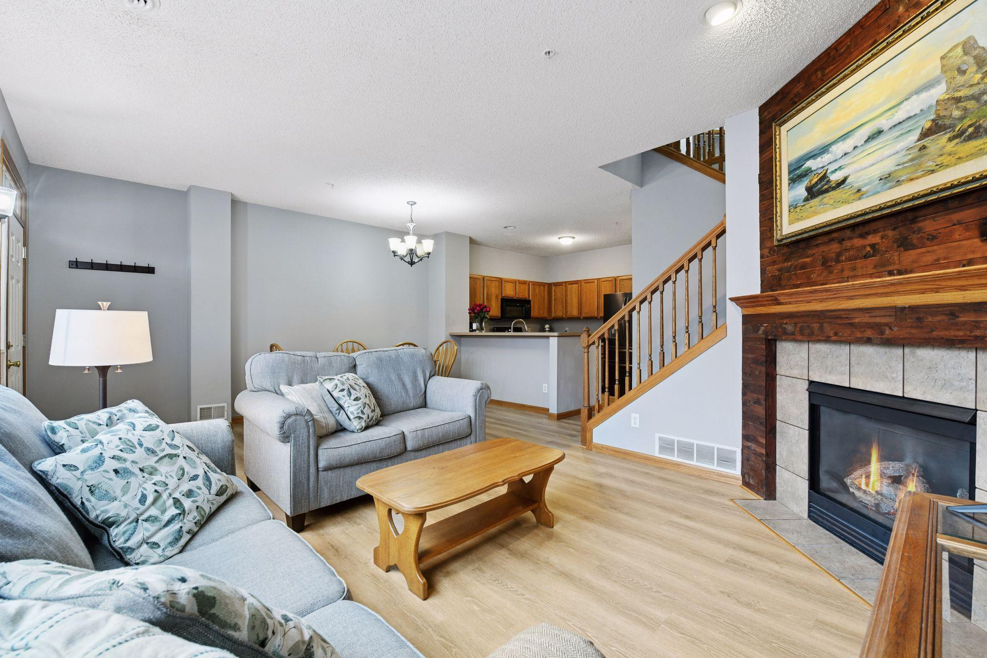 1976 Clover Ridge Drive