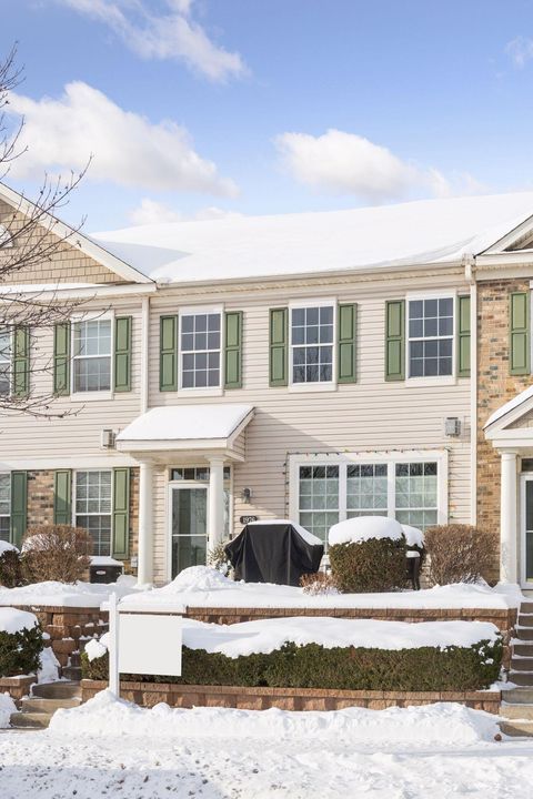 1976 Clover Ridge Drive Chaska MN 55318