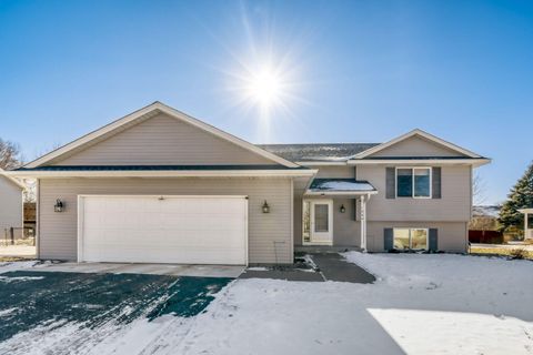 864 S Park Drive Hastings MN 55033