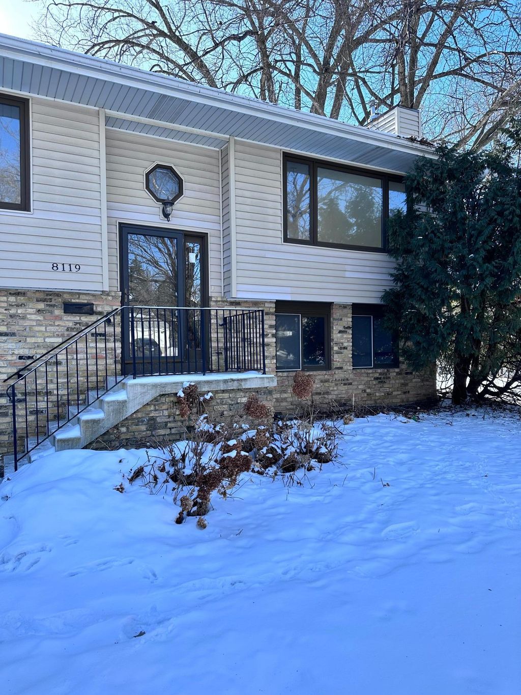 Photo of 8119 28th Avenue N, New Hope, MN 55427 (MLS # 7016771)