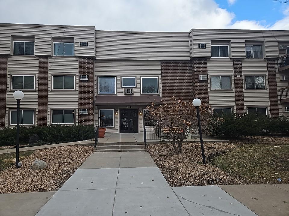 2800 Hillsboro Avenue N 307