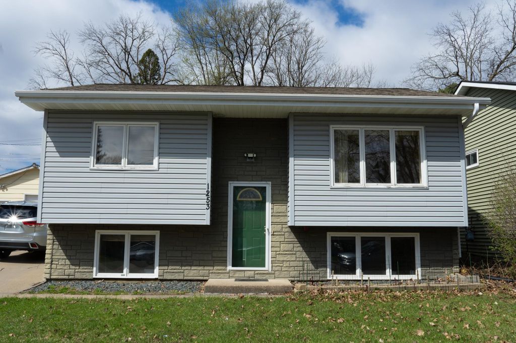 Photo of 1253 Clark Street, Saint Paul, MN 55130 (MLS # 7051932)