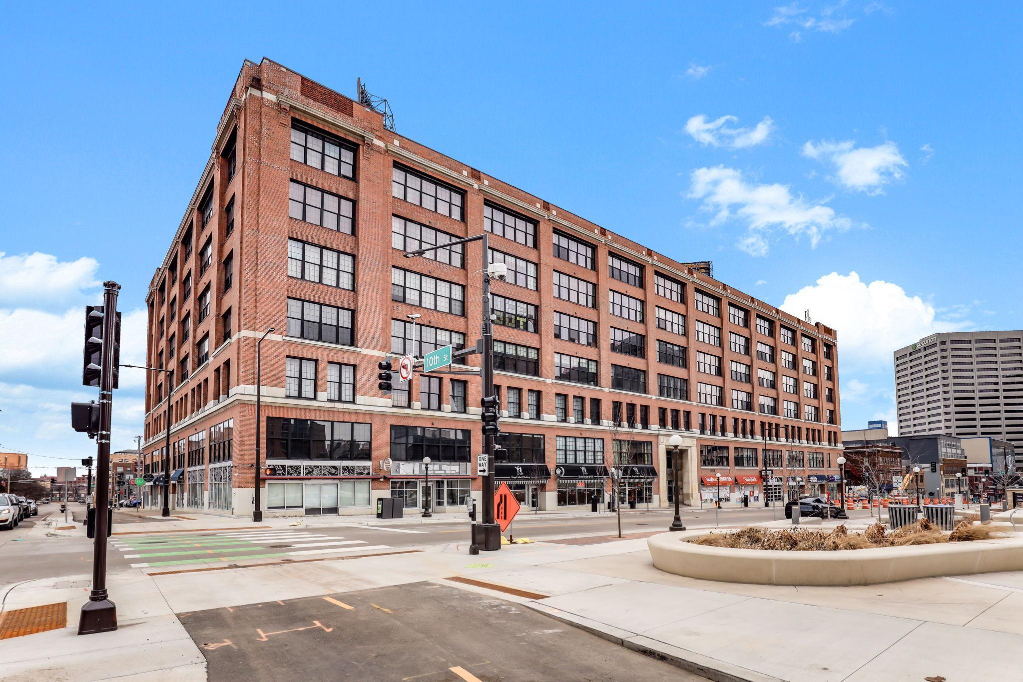 500 Robert Street N 310