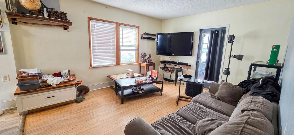 Photo of 823 7th Avenue S, South Saint Paul, MN 55075 (MLS # 6695359)