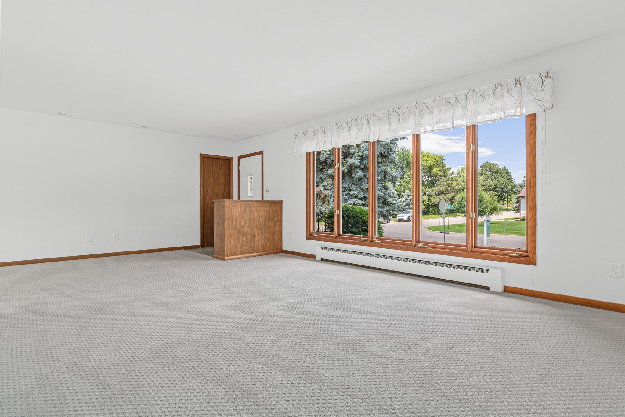 1456 Burke Avenue W