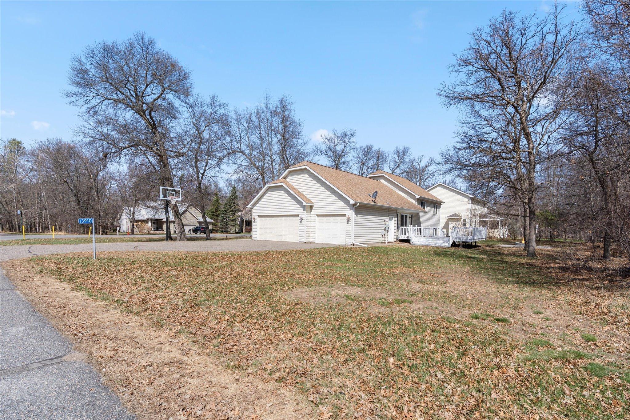 13910 Cherrywood Drive