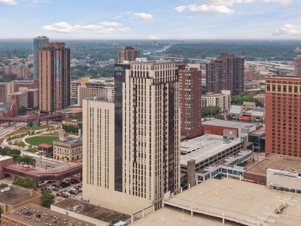 Photo of 201 S 11th Street #2500, Minneapolis, MN 55403 (MLS # 7037938)