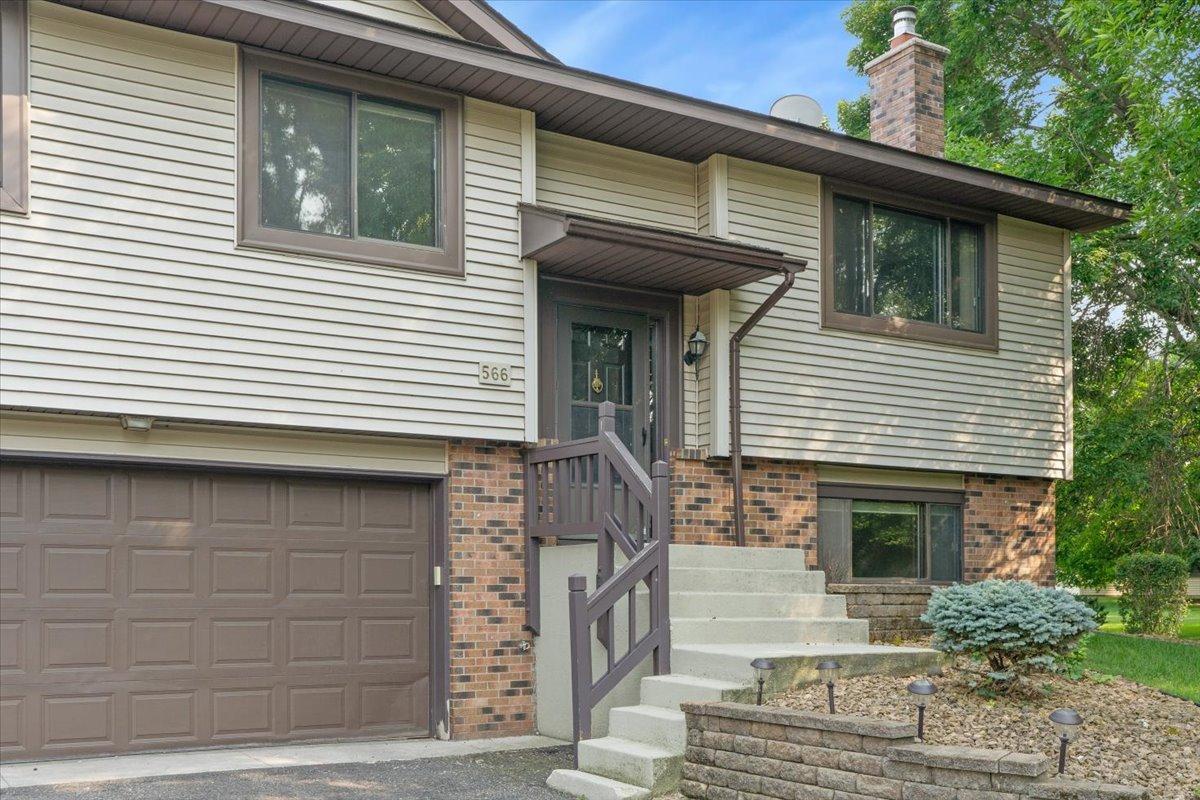 566 Donegal Circle