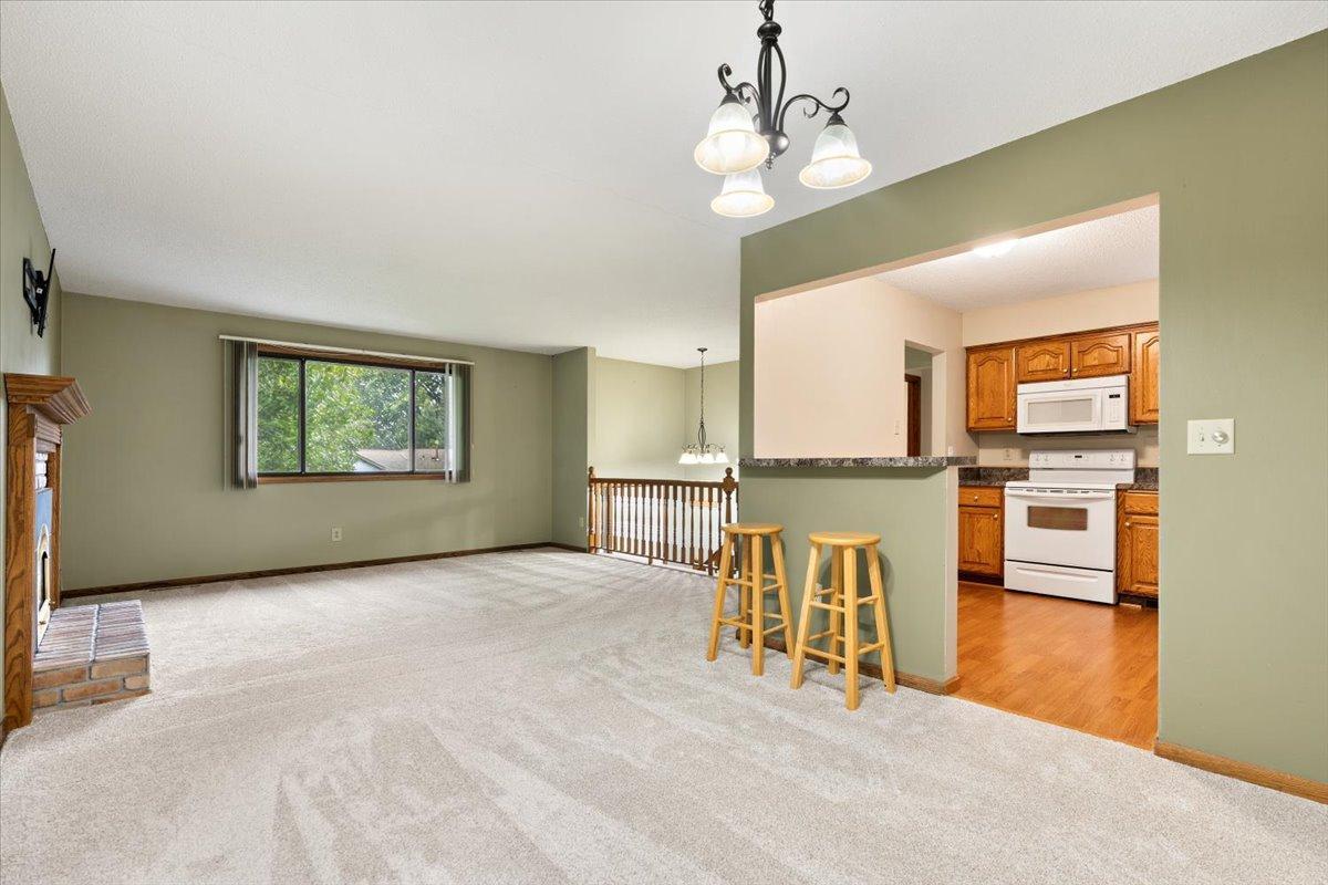 566 Donegal Circle