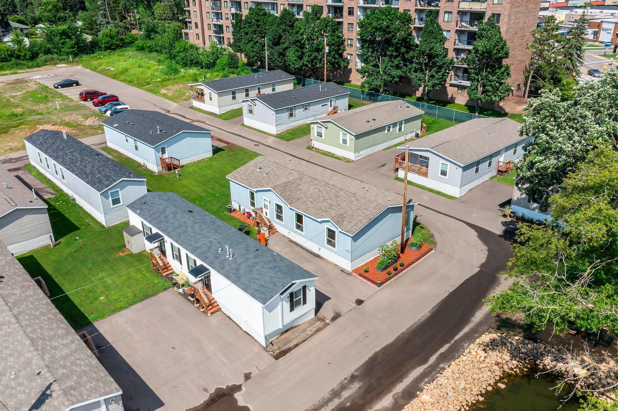 2501 Lowry Avenue NE 228